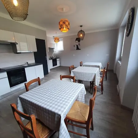 ゲストハウス Privee Du Majestic 3*