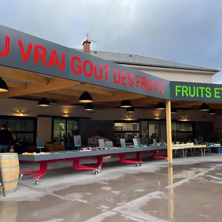 ゲストハウス Privee Du Majestic 3*