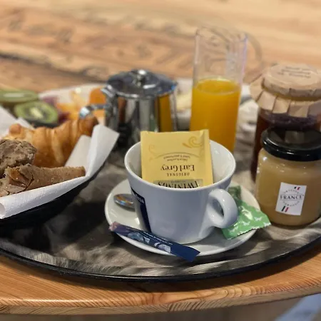 ゲストハウス Privee Du Majestic 3*